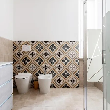 Scalo A Mxp Con Fatturazione Disponibile Apartament